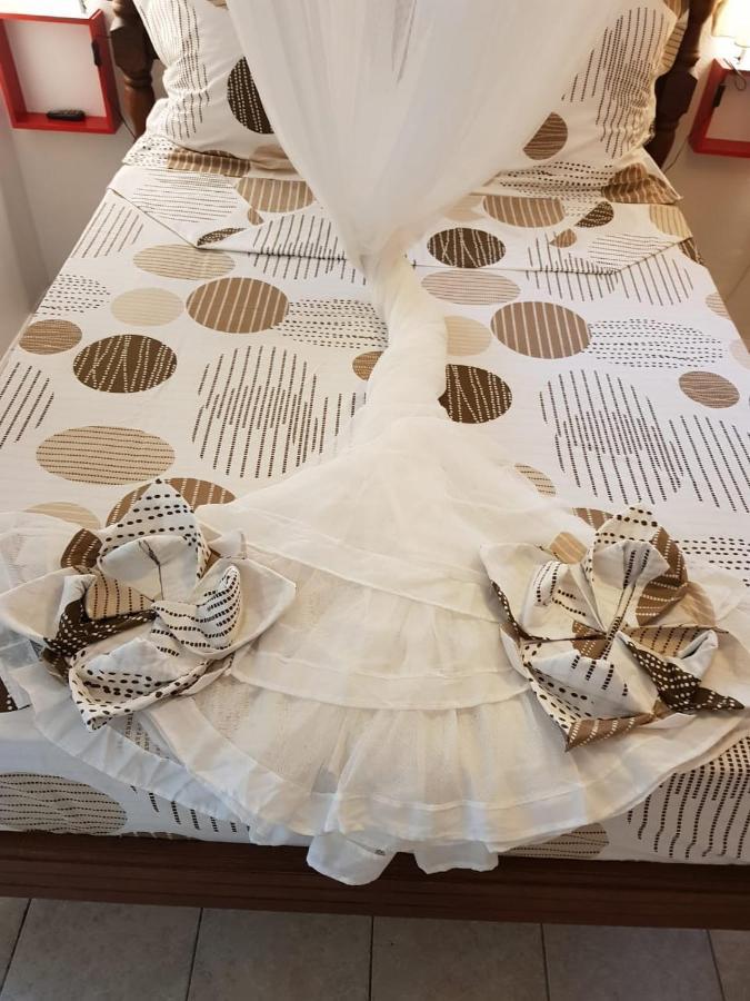 Label Kafe Apartment Буйянт Екстериор снимка